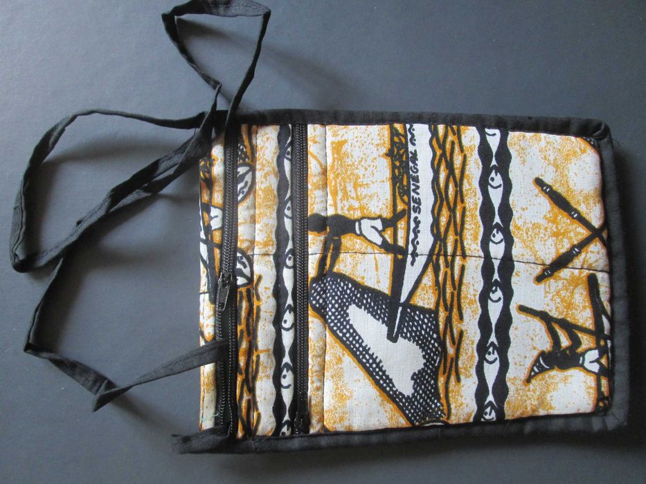 Bolsa de ombro em pano africano - artesanato tradicional de Cabo Verde