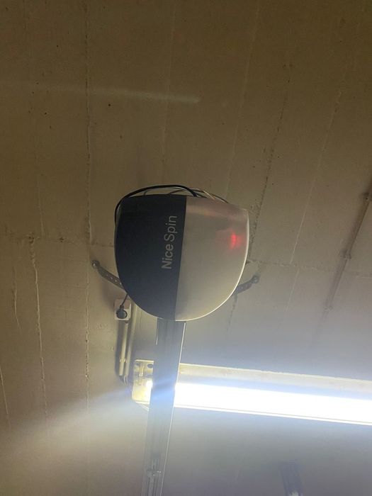 Motores de portões NICE. Montagens e reparações. Sintra Cascais Mafra