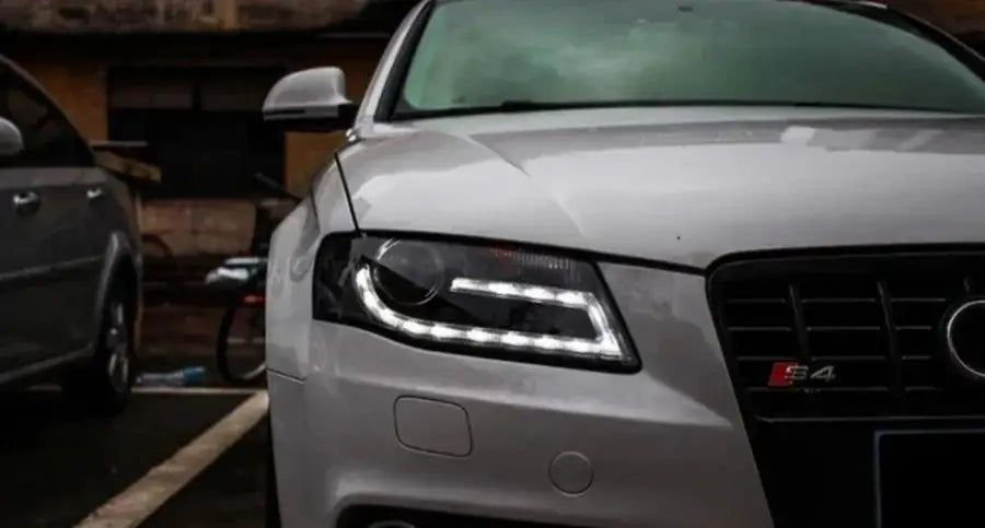 Audi A4 B8 A4L 2009–2012 Reflektory Przednie LED Bi-Xenon DRL Angel Eyes Komplet