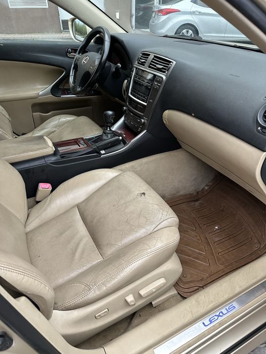 Lexus IS 220d 2005р
