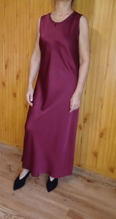 Długa wytworna sukienka, Jarosław Ewert