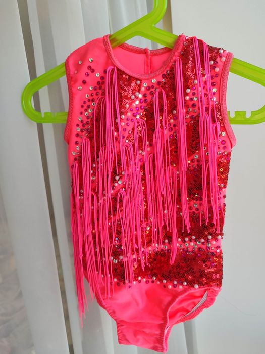 Продаж, прокат костюмів для художньої гімнастики