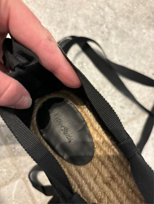Czarne espadryle