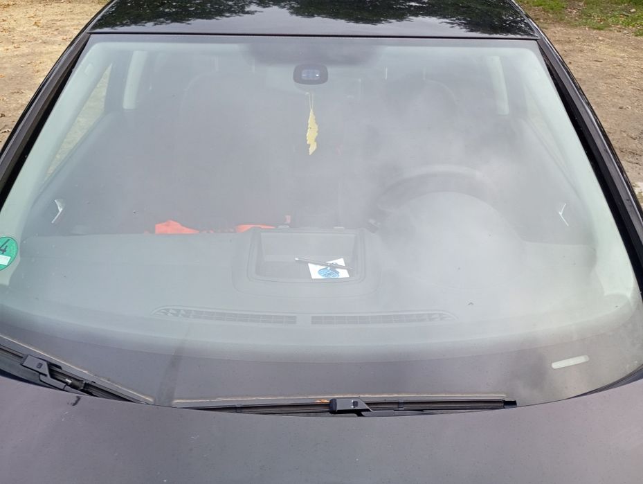Szyba przednia VW golf 5