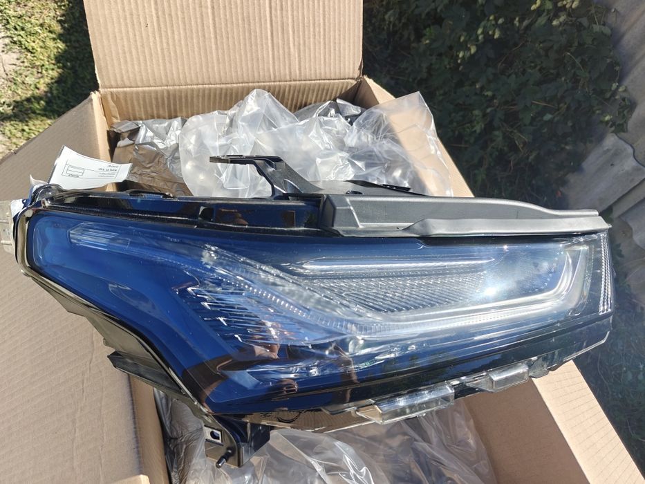 Правая фара Chevrolet traverse 2022 2023 2024 оригинал Америка