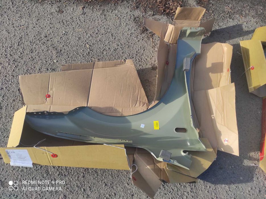 Крыло крило переднє Ford Focus MK II Фокус мк2