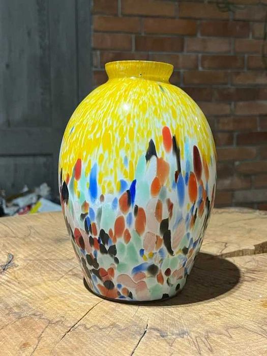 Wazon z kolorowego szkła ręcznie robiony vintage PRL