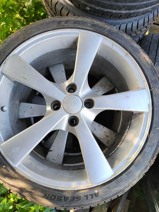 Opony 205 40 R 17 z alufelgami-tylko 8000 km przejechane.