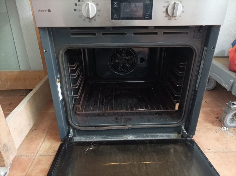 Forno multifunções Hotpoint