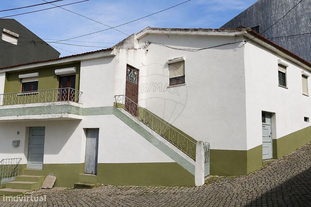 Moradia T2 para venda