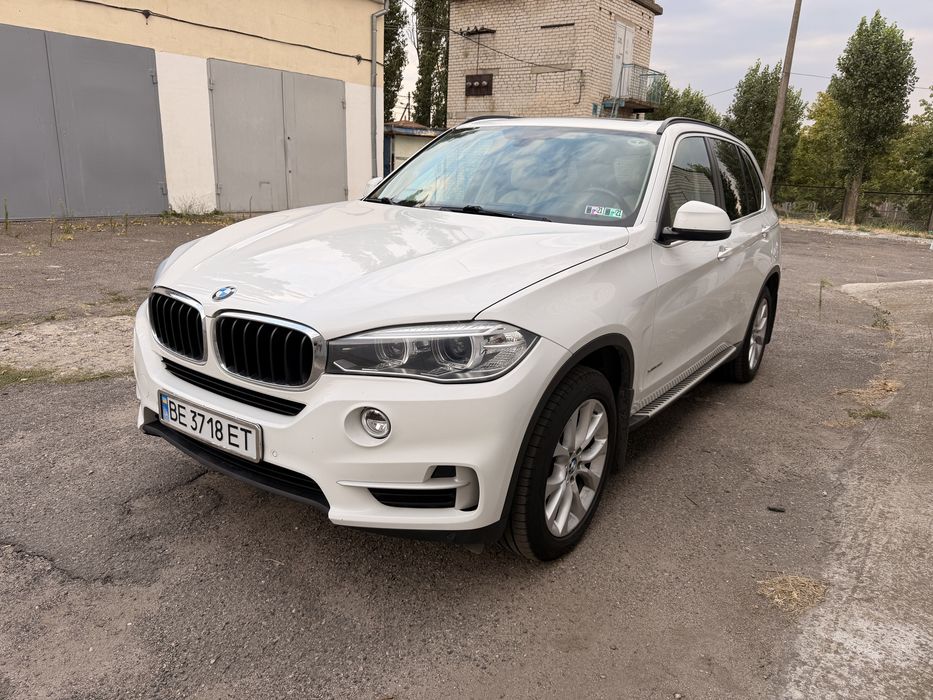 BMW X5 F15 2015 3.0 бензин xDrive