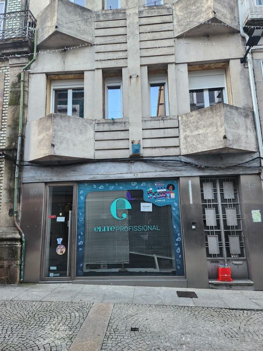 Arrenda-se loja Rua Direita de Vila Real