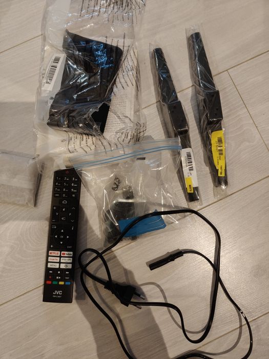 Telewizor LED JVC LT-65VA3300 65 cali 4K UHD