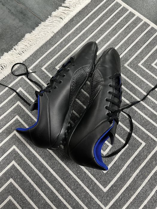 Чоловічи бутси футзалки Adidas X18