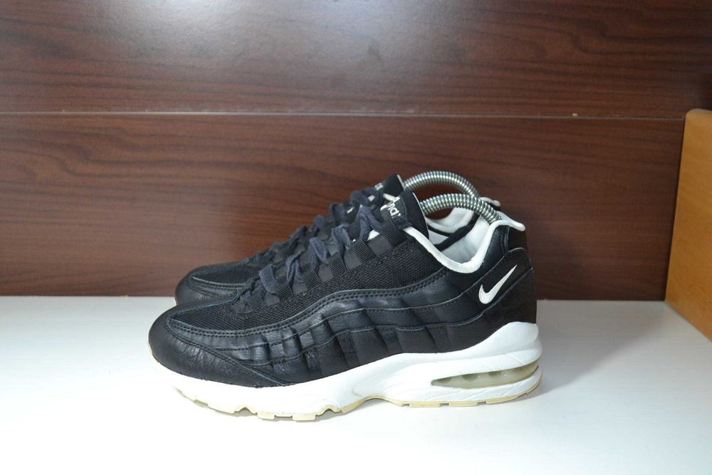 nike air max se 40р кроссовки кожаные оригинал