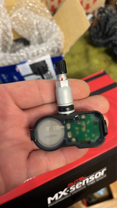 Toyota Lexus Датчики тиску шин tpms sensor давления шин