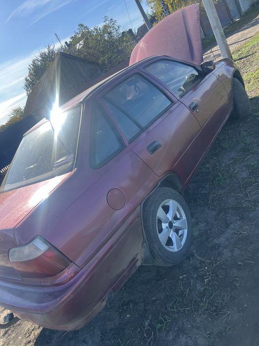 автомобіль DAEWOO NEXIA