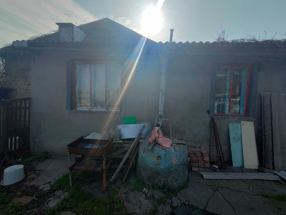 Продам частину будинка в районі зупинки Расвєт