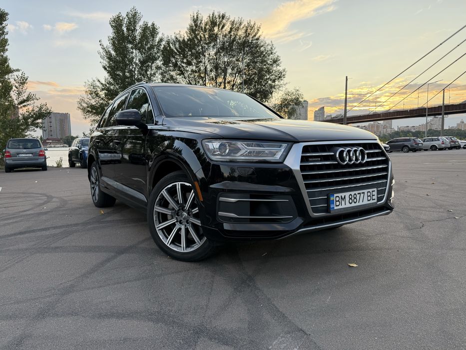 Ауді Q7 premium+, 2018 року