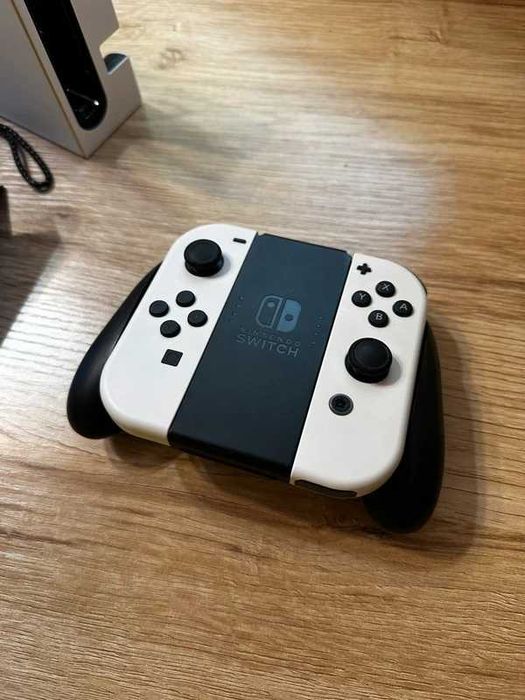 Nintendo Switch OLED Zestaw