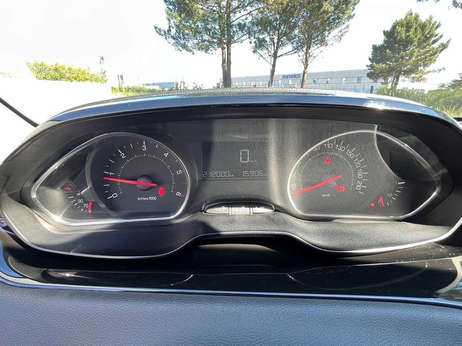 Peugeot 208 1.4 HDI 212 mil klm