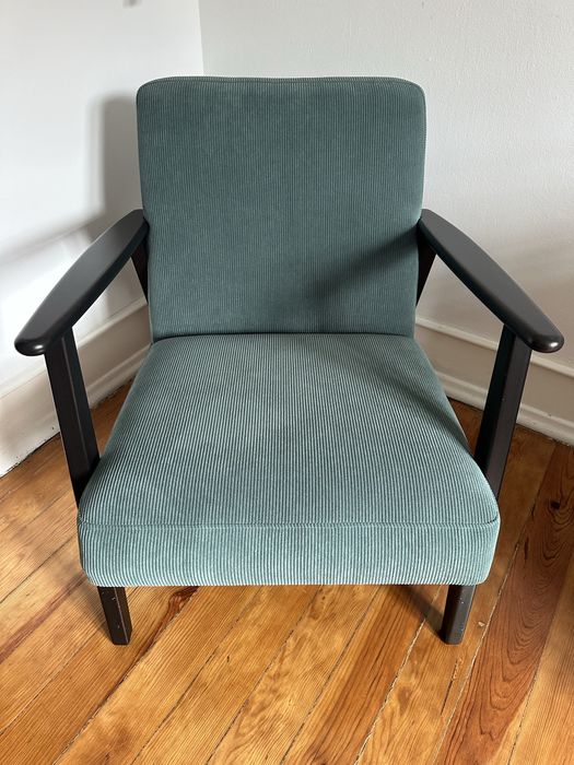 Poltrona Ikea EKENASET azul turquesa