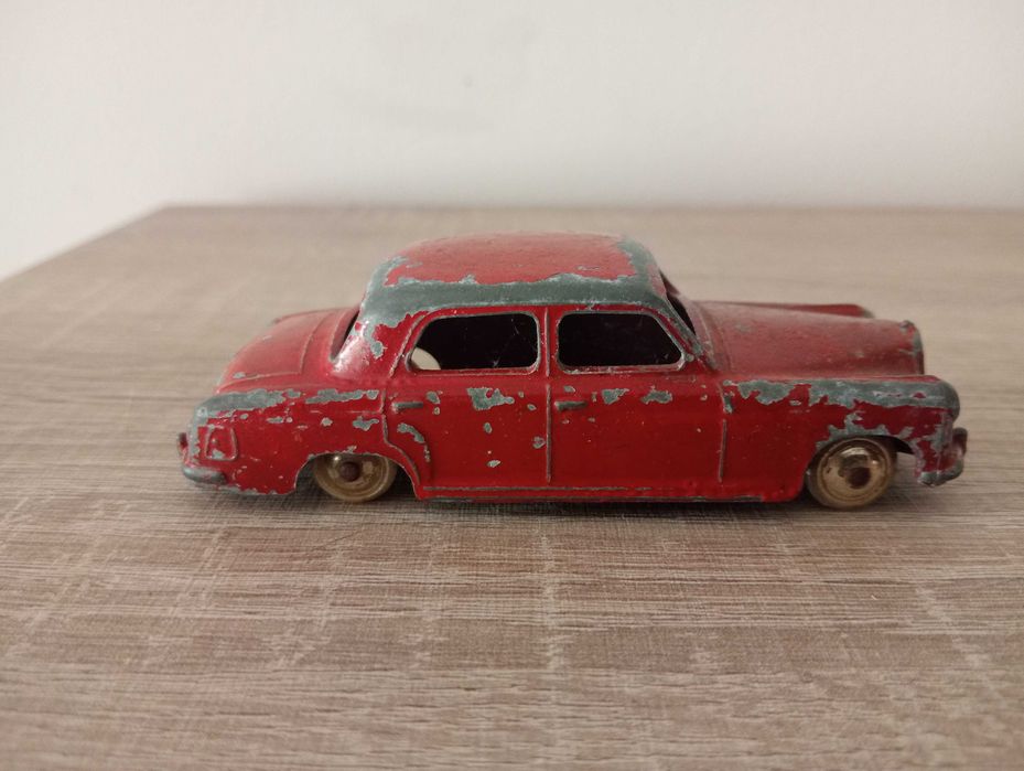 Miniatura 1/43 Mercedes 220