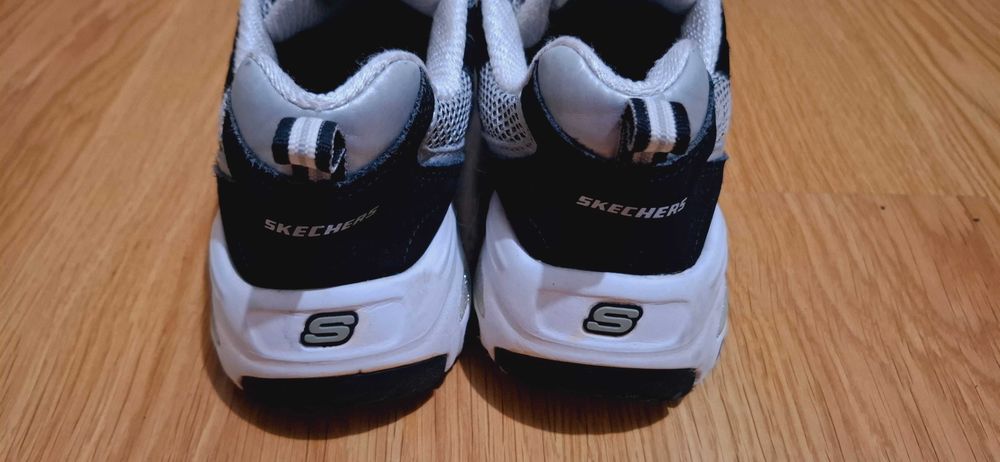 Ténis da Skechers D'Lites - Roam Around: Tam 37