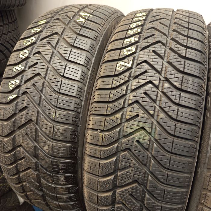 4x 195/55R17 Pirelli SnowControl serie 3 Winter 210