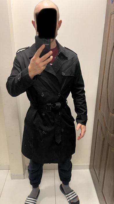 Płaszcz męski typu trencz Reserved – czarny (rozmiar L)