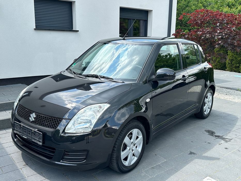 Suzuki Swift 1,3 benzyna  92KM Klimatyzacja Alufelgi serwis z Niemiec!!!