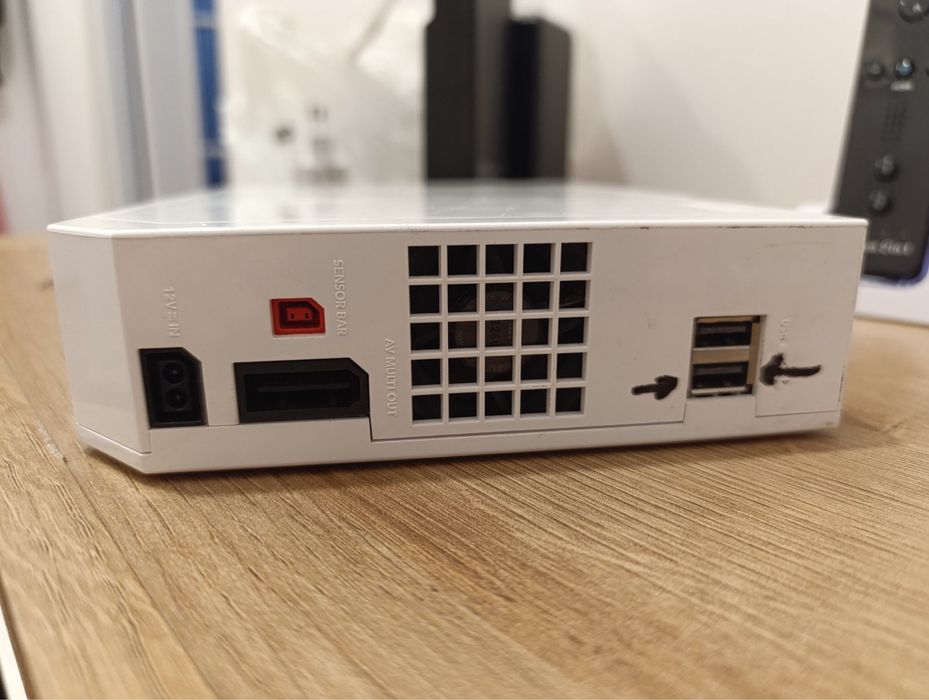 Продам ігрову консоль Nintendo Wii