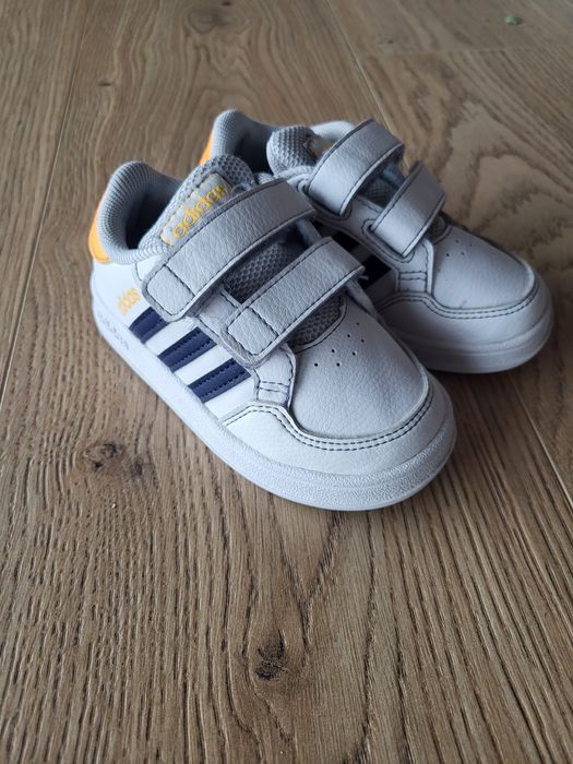 Adidasy Adidas r. 22