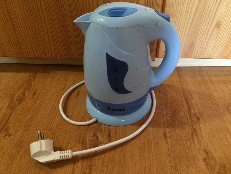 Czajnik elektryczny nesco, mały 1 litr