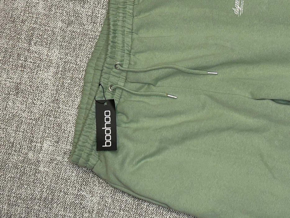 Костюм жіночий утеплений BOOHOO  ХL