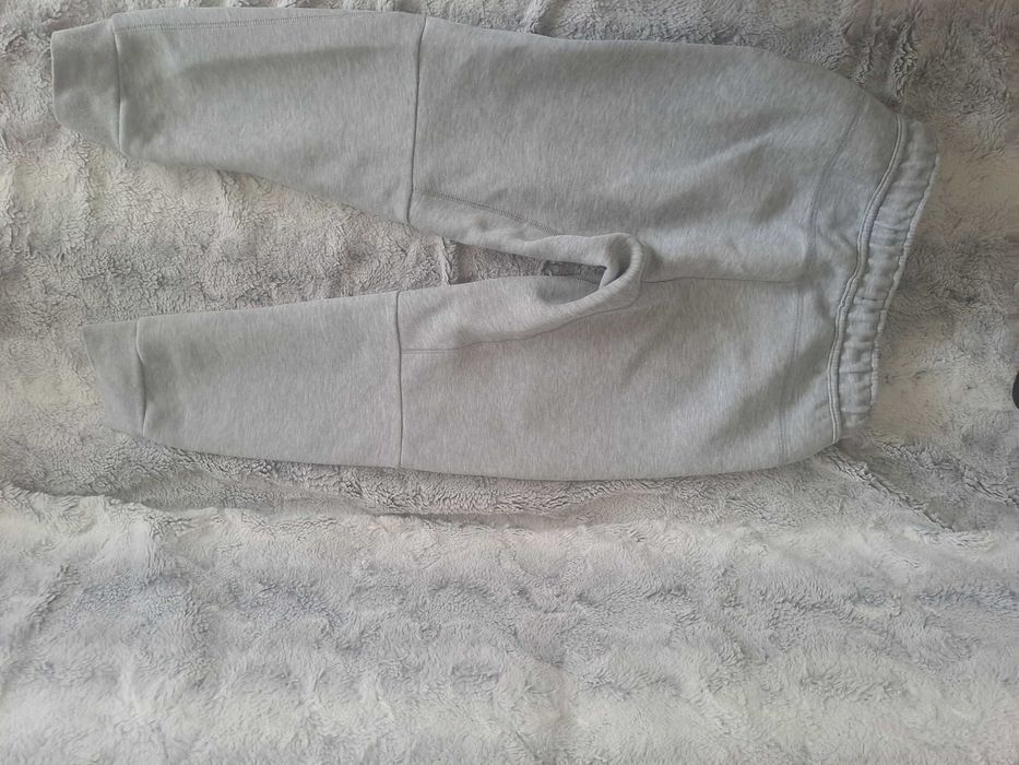 Dresy chłopięce rozmiar M(137-147cm) firmy NIKE, stan bdb