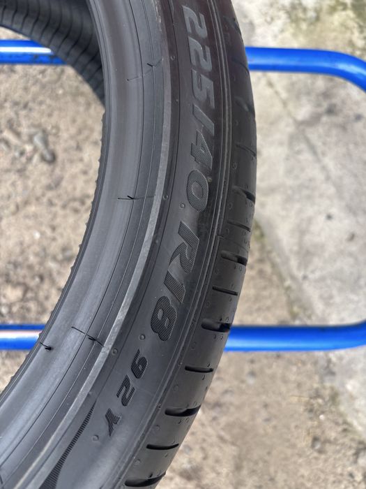 225/40/18 R18 Pirelli P Zero PZ4 літо 1 шт