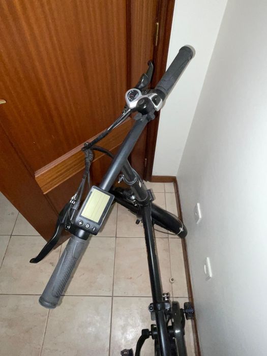 Bicicleta elétrica quase nova - SILVER Motion EIP30