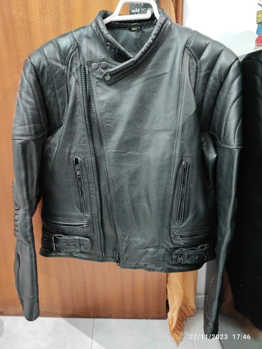 Casaco/Blusão Motard Vintage em pele, estilo Custom.