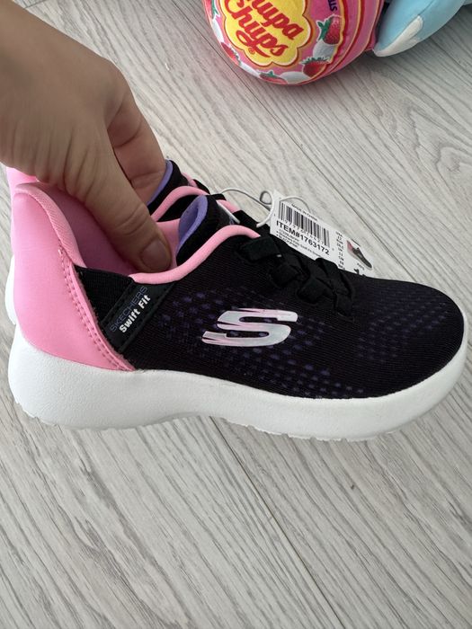 Кросівки Skechers 28.5