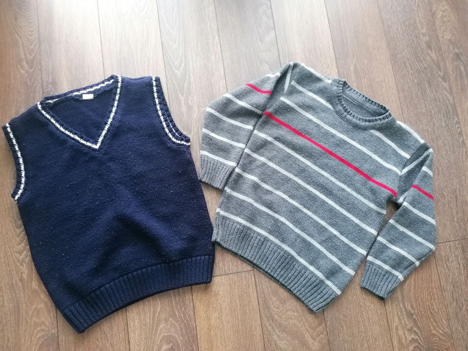 Sweter chłopięcy kamizelka 98/104