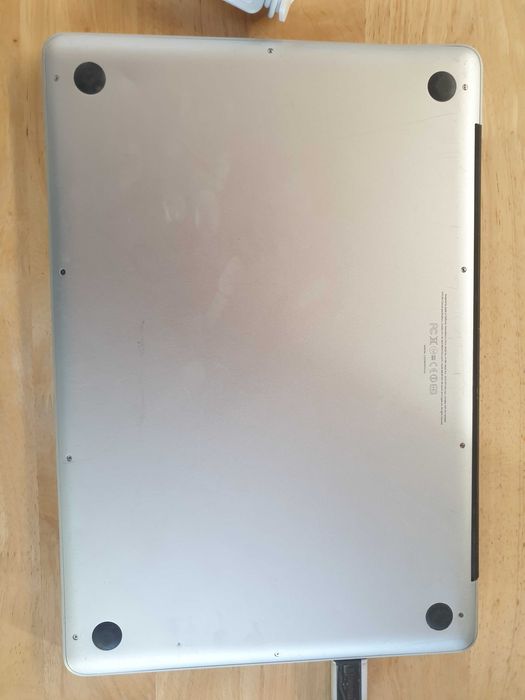 MacBook Pro 15-Inch "Core i7" Mid-2012 2.3 GHz (I7-3615QM)
