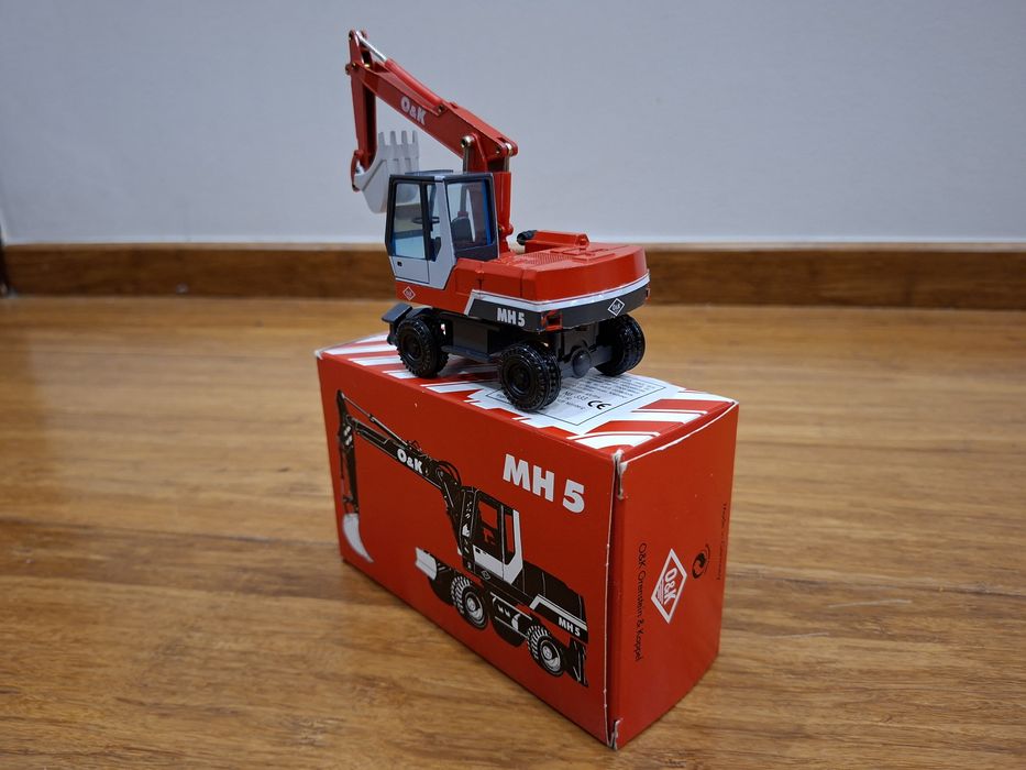 Model NZG O&K MH5 1:50