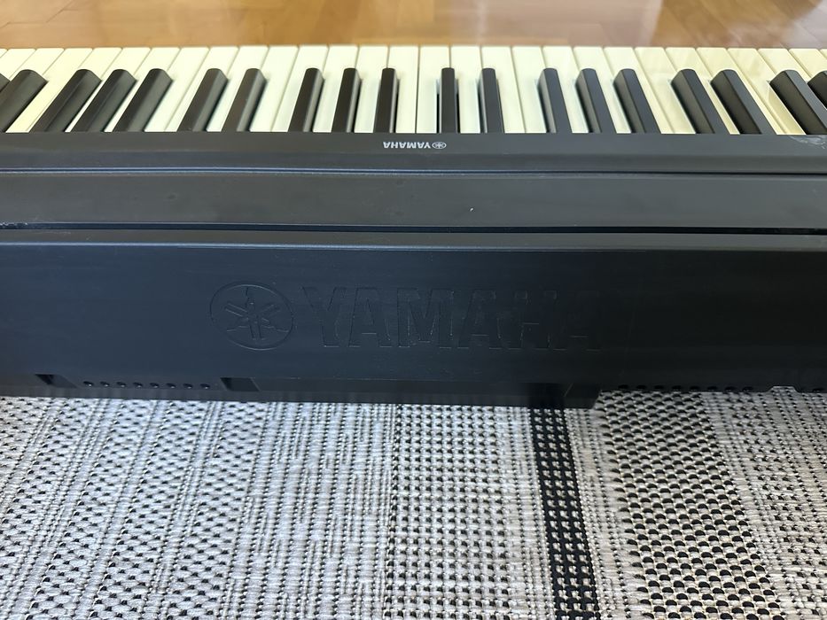 Piano eletrico Yamaha P-45