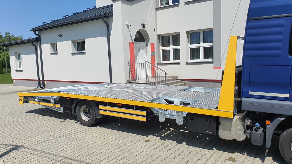 Zabudowa MAN TGL najazd laweta platforma pomoc drogowa małopolskie