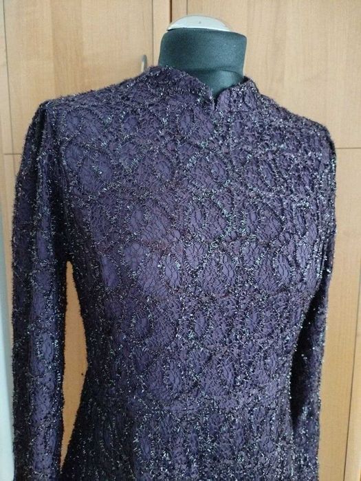 Długa suknia wieczorowa