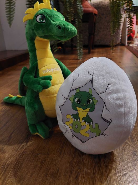 Динозаврик з яйцем