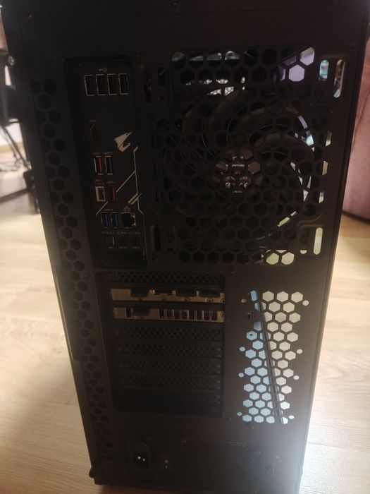 Komputer stacjonarny PC