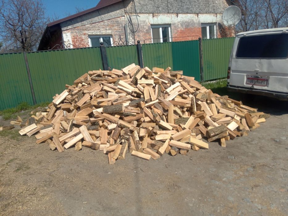 Рубані дрова дуб