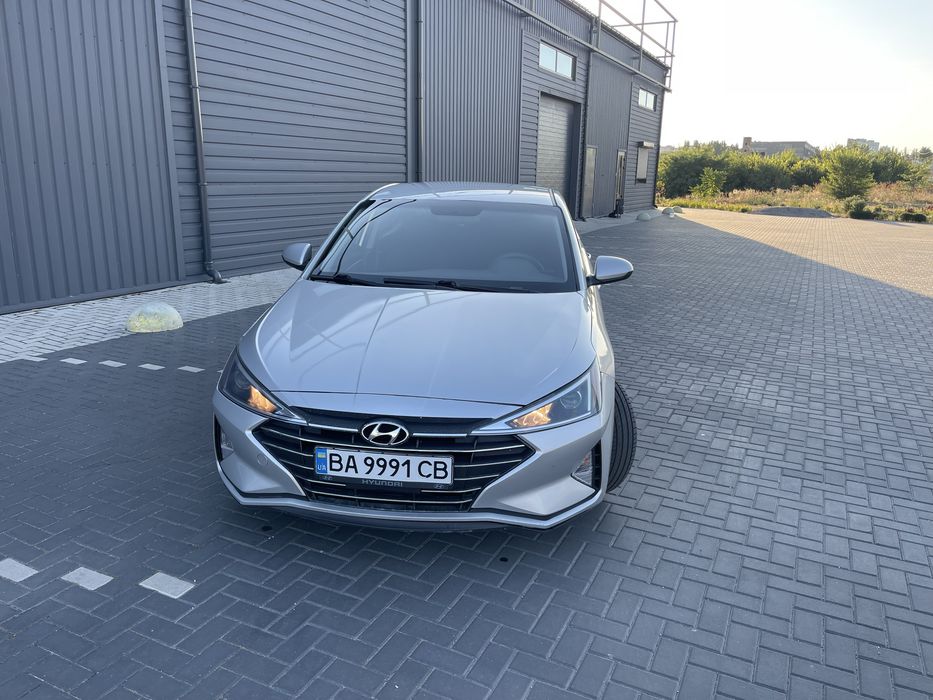 Hyundai Elantra 2019 року.